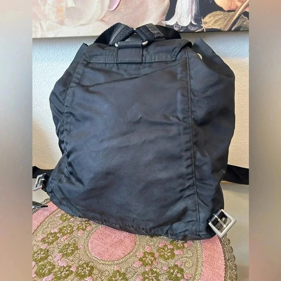 Prada backpack - Picture 3 of 16